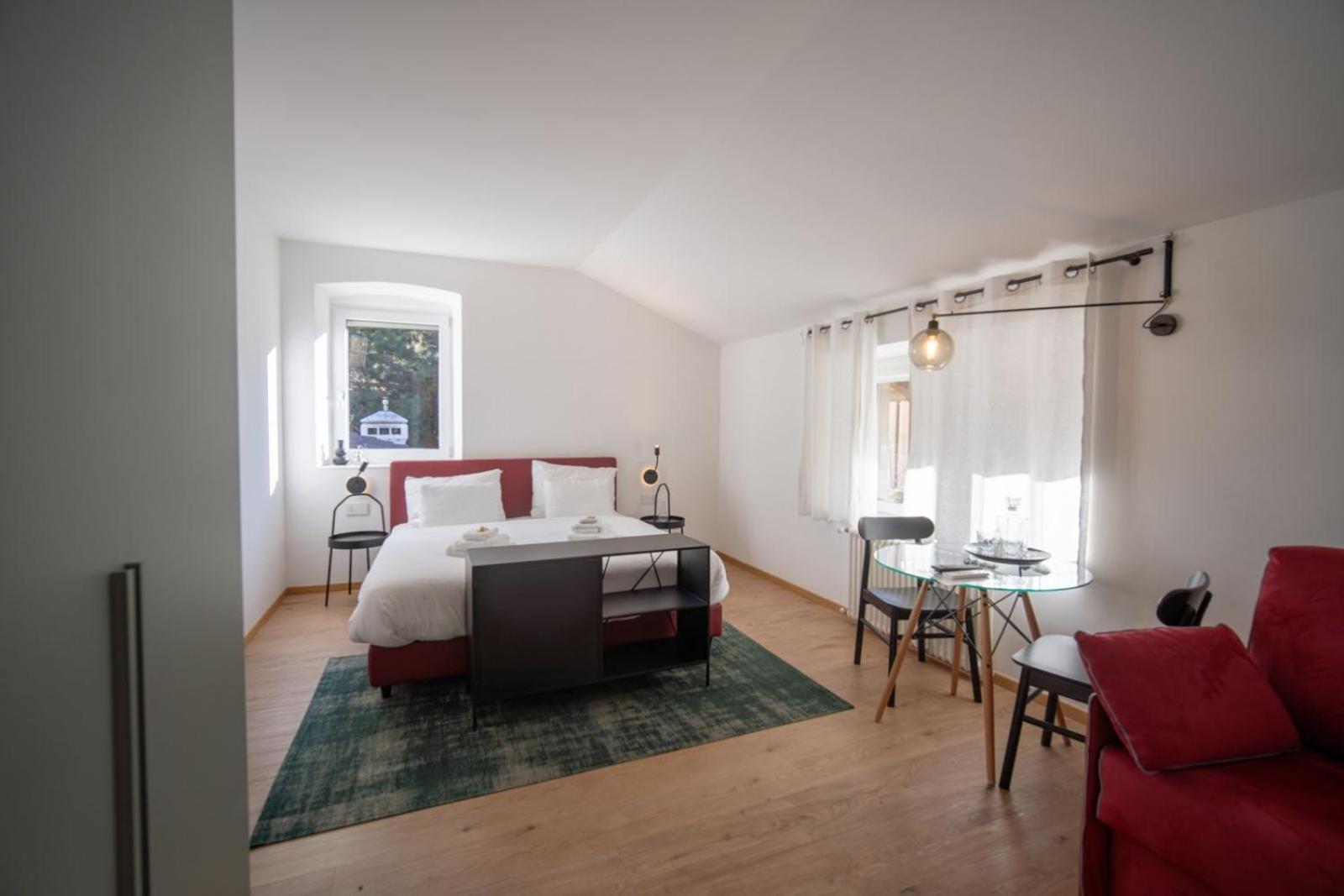 Diwine Bed & Breakfast